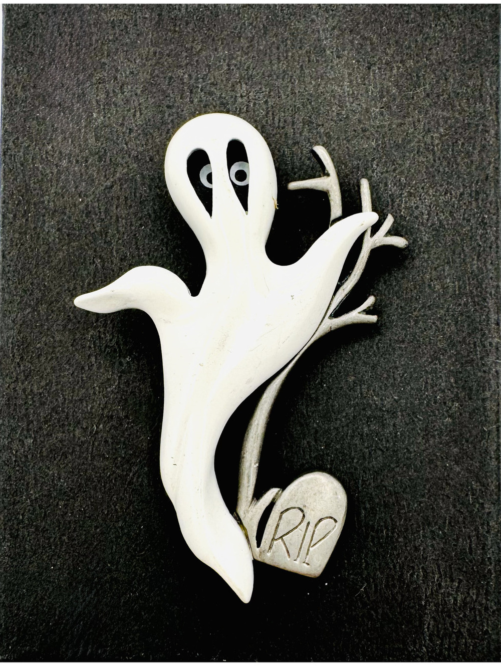 Vintage 1980's JJ Jonette glossy white ghost with gray RIP grave stone